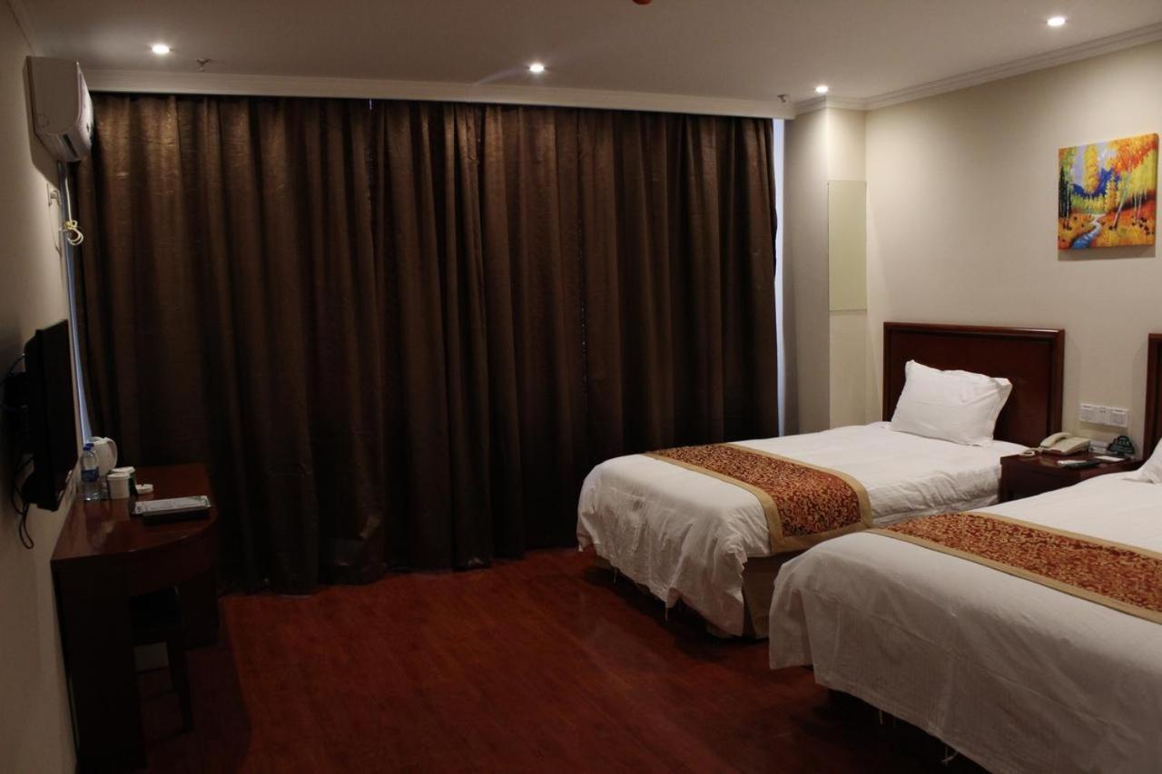 Greentree Inn Dalian Airport New District Xinzhaizi Express Hotel Екстер'єр фото